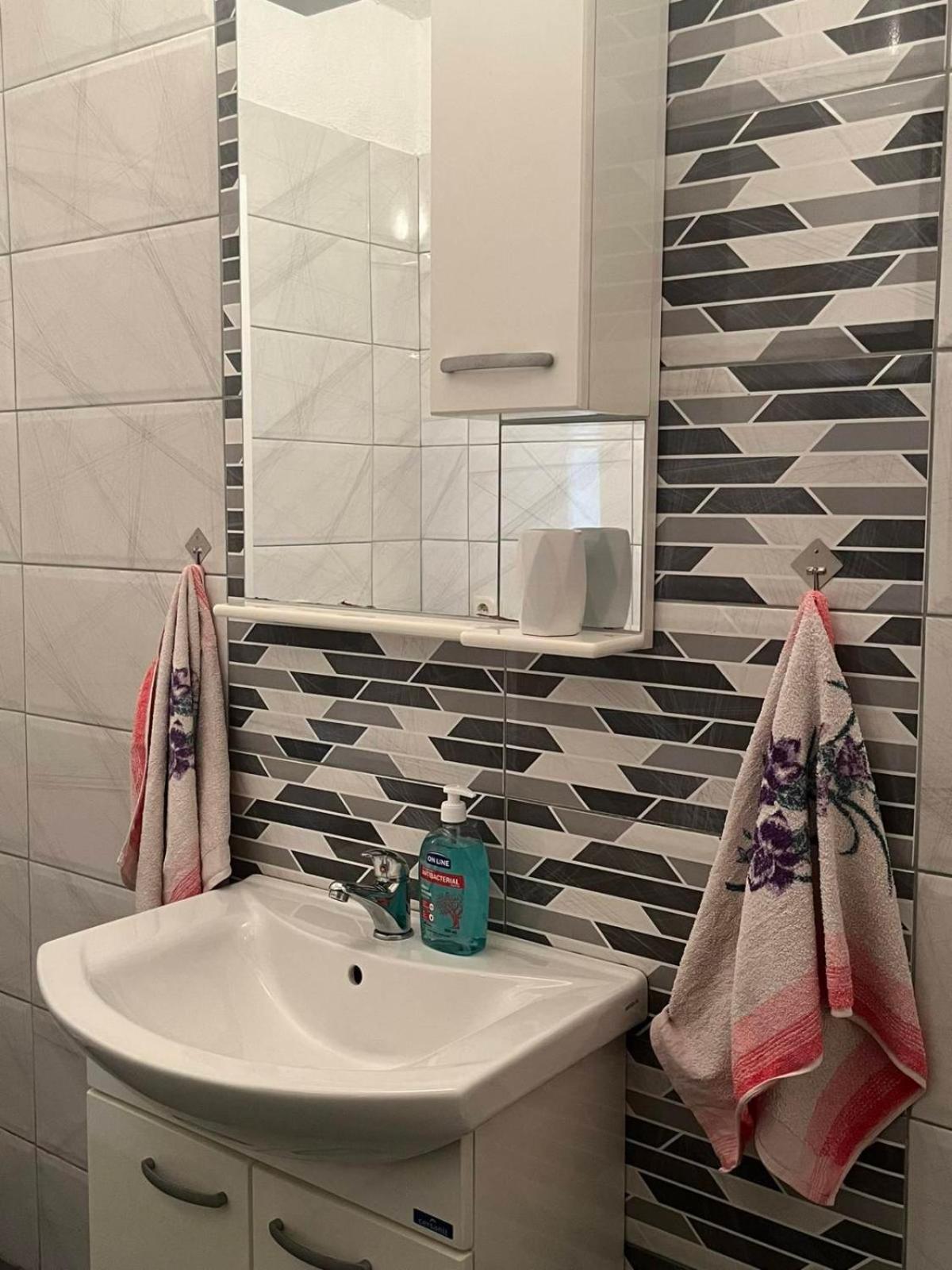 Apartment Marija Ohrid Luaran gambar